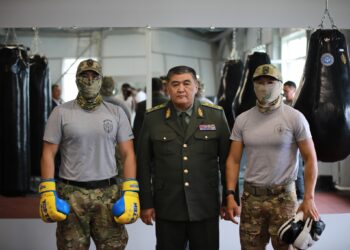 Камчыбек Ташиев УКМК кызматкерлерине жаңы спорт комплексин тапшырды