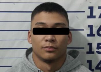 Бишкекте телефон сатып иштеген жаран дээрлик 1 миллион сомго алданып калган. Шектүү кармалды