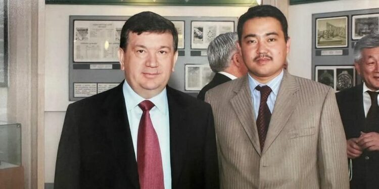 Нурланбек Шакиев менен Өзбекстандын президентинин 17 жылдан кийинки жолугушуусу (сүрөт)