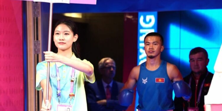 Азия оюндары: Бокс боюнча беттешти Аскат Култаев жеңиш менен баштады