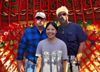 АКШнын Кыргызстандагы элчиси Кыргызстанды кыдырганын жазды