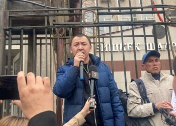 «Бүтүн Кыргызстан» партиясынын мүчөсү Мирлан Ураимов бир жылга эркинен ажыратылды