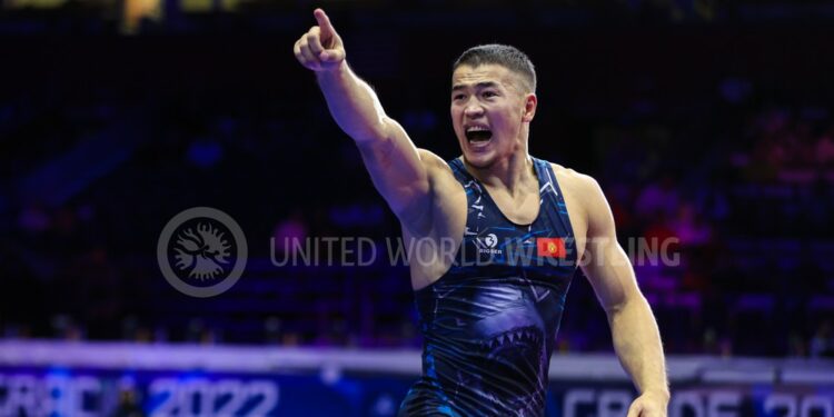 Акжол Махмудов Париждеги Олимпиадага жолдомо жеңди