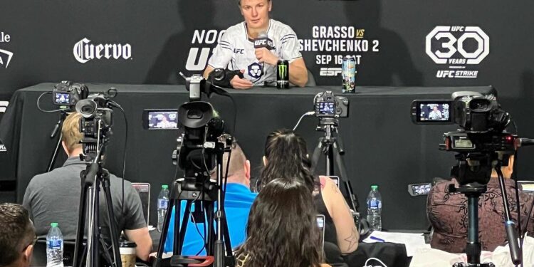 Валентина Шевченко беттештен кийин кыргыз элине ыраазычылык билдирди