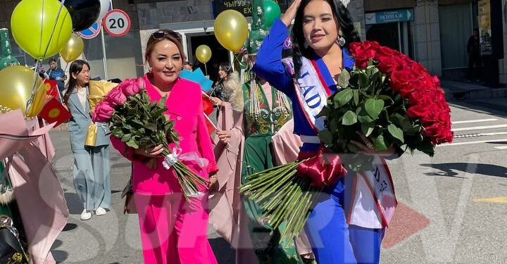 «Дүйнө айымы» аталган Айгерим Расул кызы Сочиден келди (видео)