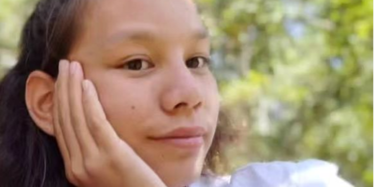 Бишкекте 16 жаштагы Жаркынай Тешебаева дайынсыз болуп жатат