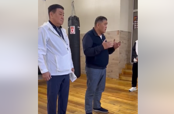 Ташиев боксчуларды Азия оюндарына узатып, Олимпиадага лицензия жеңүүгө чакырды