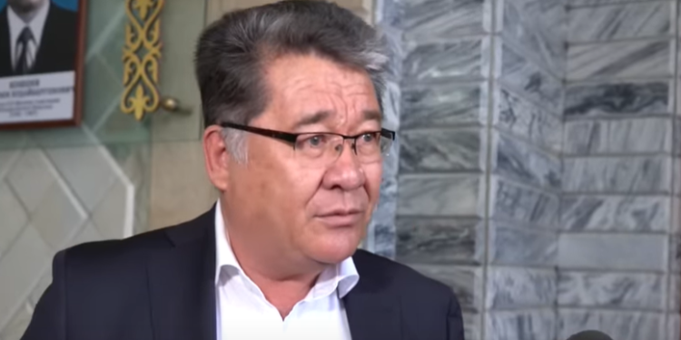 Депутат: «Жапаров менен Ташиев соттолгондо деле эл ишенбей, чыгарып алды. Мадумаров да ошондой болот»