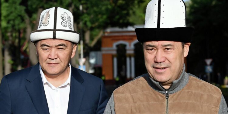 Садыр Жапаров, Камчыбек Ташиев унаа менен Жалал-Абаддын жолдорун текшерди