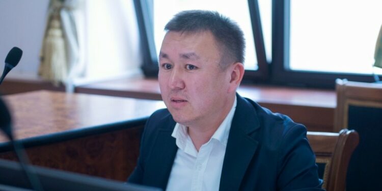 Бишкектин башкы архитектору Урмат Карыбаев камакта калтырылды