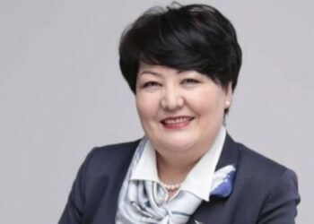 Жогорку Кеңеш билим берүү министрине Догдуркүл Кендирбаеванын талапкерлигин жактырды