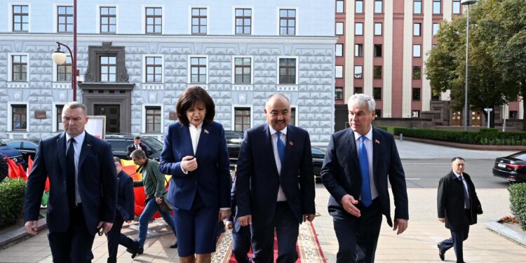 Нурланбек Шакиев: «Кыргызстан Беларуска айыл чарба продуктуларын экспорттоого кызыкдар»