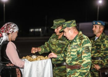 Балыкчыдагы машыгууга Тажикстандын аскердик контингенти келди