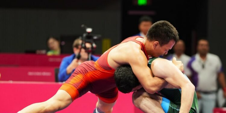 Азия оюндары: Орозобек Токтомамбетов коло байгенин ээси болду