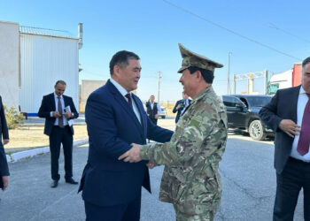 «Олуттуу пикир алмашуу». Ташиев менен Ятимов кечээ Баткенде жолугушту