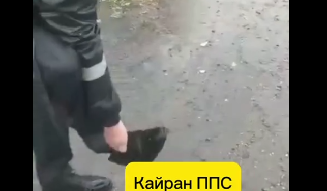 Саммит учурунда былчылдап суу болгон кайгуул кызматкеринин видеосу