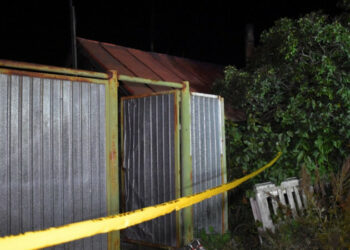 Казакстанда өрттөнгөн үйдө келин 2 баласы менен көз жумган. Аман калган үй-бүлө башчысы камакка алынды