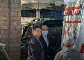 Камчы Көлбаевди кармоо операциясына Алымкадыр Бейшеналиевдин барганы айтылууда