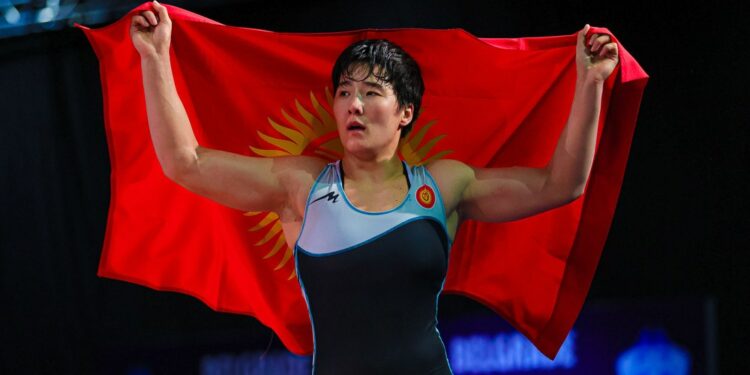 Баракелде! Айпери Медет кызы Азия оюндарынын чемпиону