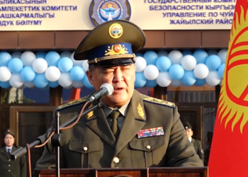 Камчыбек Ташиев: «Мамлекеттик кызматта иштеп, байып кетем» деген үмүт болбошу керек»