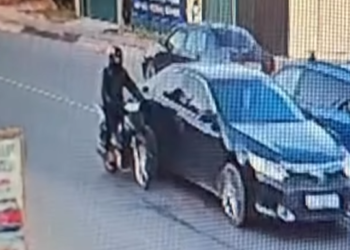 Ооруканага түшкөн журналист. «Мен өз жолум менен эле бара жаткам» дейт айдоочу