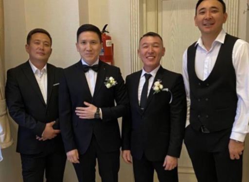 «Большие люди» долбоорундагы Сэм үйлөндү (видео)