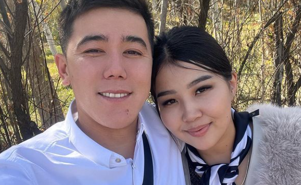 Сүйүнчү! Шоумен Дастан Махамадмурза менен жубайы Хадижа Камалидинова уулдуу болушту