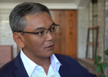 Мирлан Самыйкожо тууну өзгөртүү боюнча: «Эмнеге ушуга жабышты да калды билбейм»