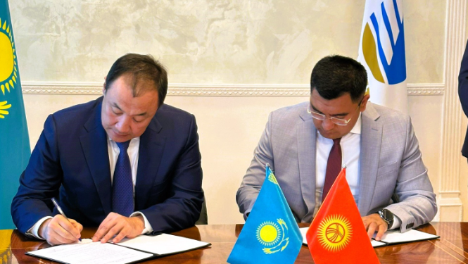 «Кыргыз темир жолу» мунайды Казакстан аркылуу Кыргызстанга өткөрүү боюнча маселе жок экенин билдирди