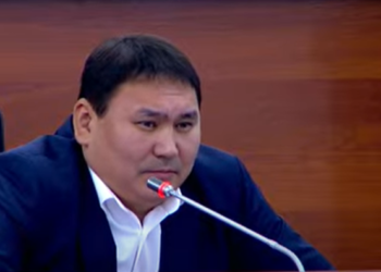 Депутат: «Аламүдүндө түн ичинде чоочундар маркумду коюп кетип жатат»