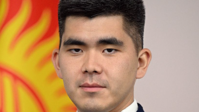 Нурсултан Усубалиев президенттин жардамчысы болуп дайындалды