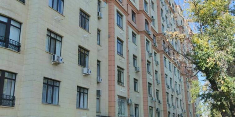 УКМК Бишкек мэриясына 100 батир жана баасы 505 миллион сомдук  имараттарды кайтарып берди