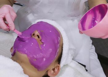 Бишкекте лицензиясы жок иштеген 26 косметологиялык салон аныкталды