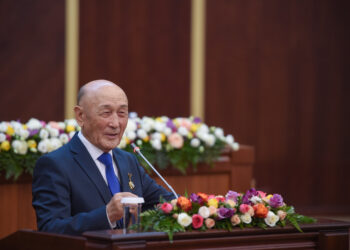 Медеткан Шеримкулов: «Депутаттар өлкөнүн өнүгүшүнө өздөрүнүн баа жеткис салымын кошту»