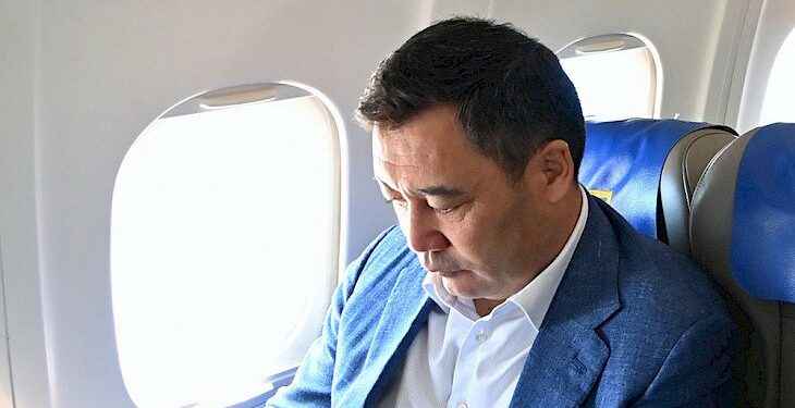 Садыр Жапаров Беларуска жөнөп кетти. Аны коштоп кеткендердин тизмеси