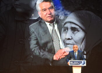 Шакиев: «Чыңгыз Айтматов өз доорунун күрөө тамырын кармай билген залкар калемгер эле эмес, даанышман инсан болгон»