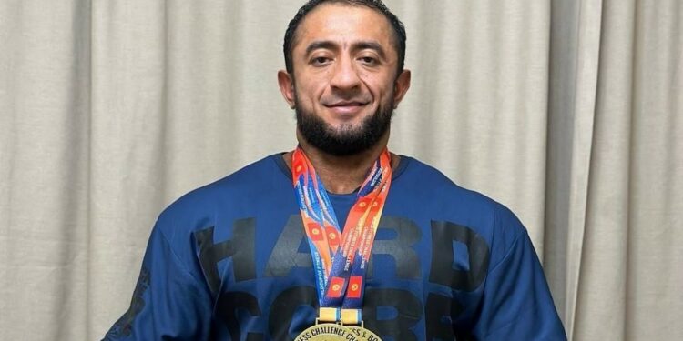 Кыргызстандык бодибилдинг жана фитнес боюнча Дүйнө чемпиондугун жеңди (видео)