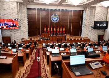 Депутаттар кийинки аптада аймактарда иш алып барат