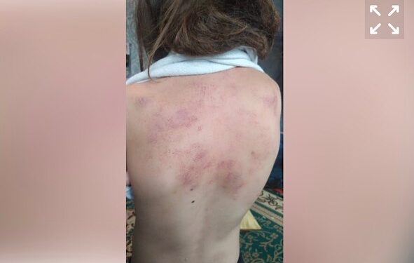 Бишкекте өгөй атасы тарабынан 2 кыз сабалган. Шектүү камакка алынды