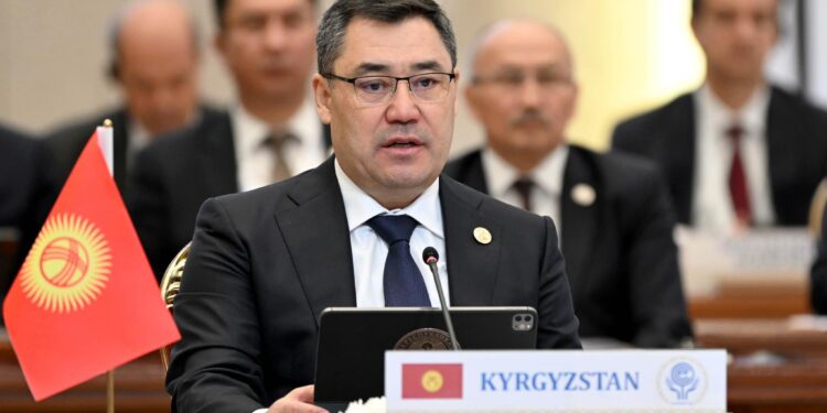 Садыр Жапаров Израиль-Палестина кагылышуусуна токтолду