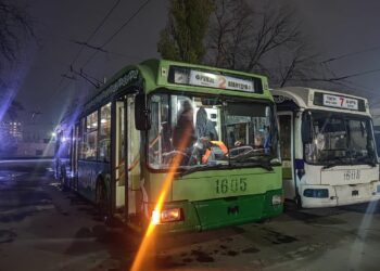 Саат 16:00дө Бишкекте жолдор жабылып, троллейбустар токтотулат