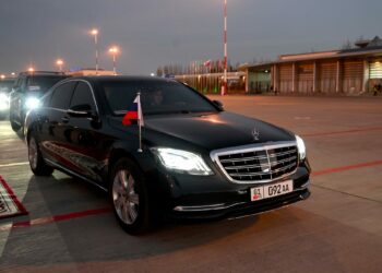 Бишкекке КМШ өлкөлөрүнүн парламентинин спикерлери келишти. Кандай тосуп алышты?