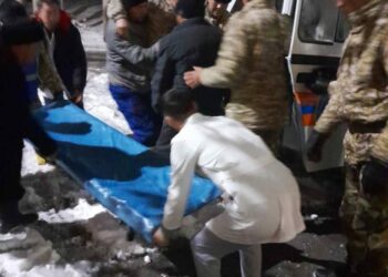 Кадамжайда жайлоого чыккан 3 адам куткаруучу чакырууга аргасыз болушкан