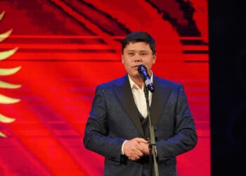 Жалал-Абад облустук филармониясы Бишкекте алгачкы отчёттук концертин тартуулады