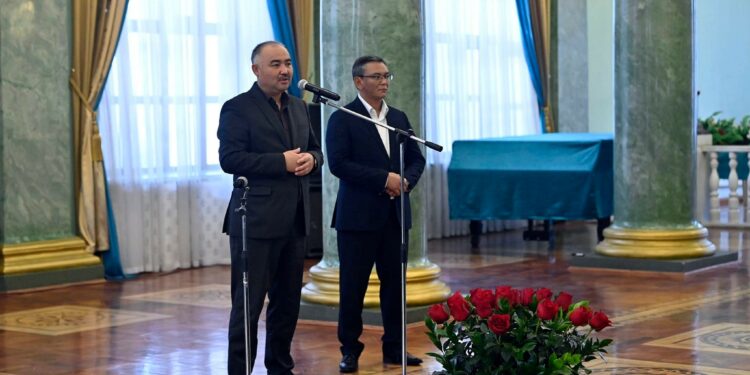 Нурланбек Шакиев белгилүү калемгер Нурланбек Калыбековдун 50 жылдык маарекесине арналган иш-чарага катышты