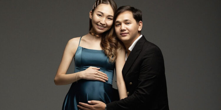 «Акыркы сабактагы» Кутман менен Океана наристе күтүп жатканын ачыкташты