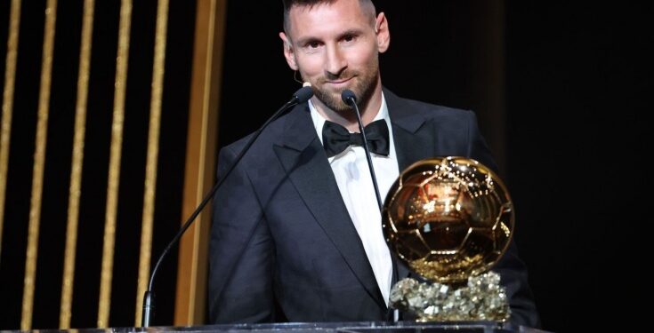 Месси ал үчүн «Алтын топтон» да маанилүү болгон сыйлыктарды атады