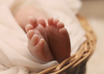 Бишкекте таштандыдан табылган ымыркайдын жакын туугандары изделип жатат