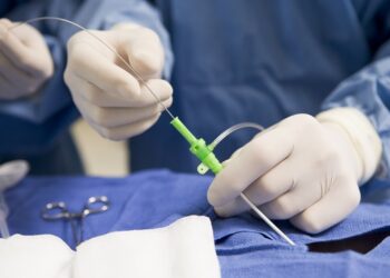 Кыргызстанда жүрөккө жасалуучу бекер операция. Бейтаптар кайда кайрылса болот?