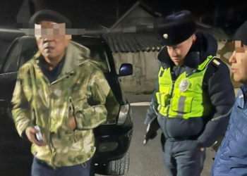 Чүйдө жаранды өлтүрө сүзүп, качып кетүүгө шектүү кармалды (сүрөт)